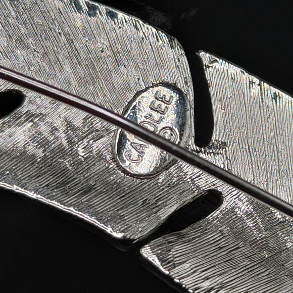 Vintage Carolee Feather Brooch, Pave' Rhinestones, Silver Tone, 4 1/4" - Picture 7 of 12